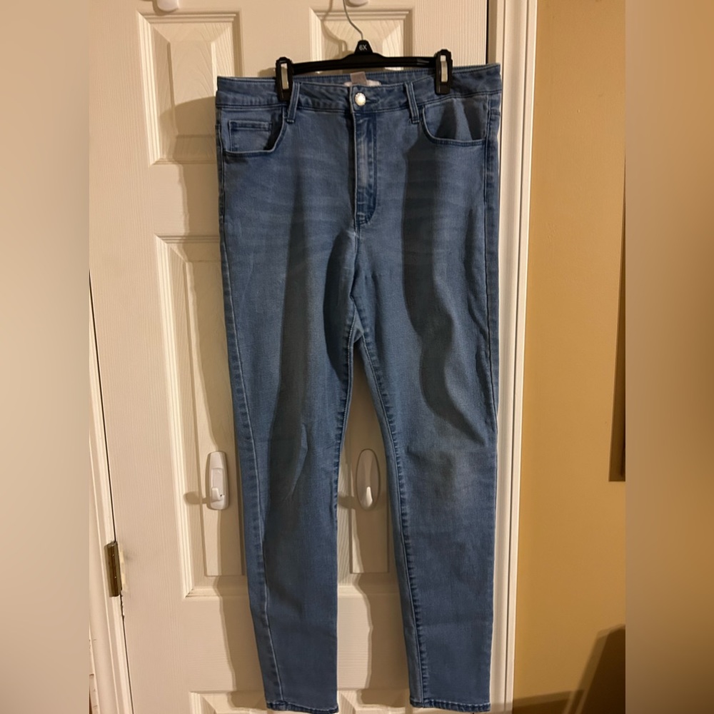 Forever 21 jeans size 30